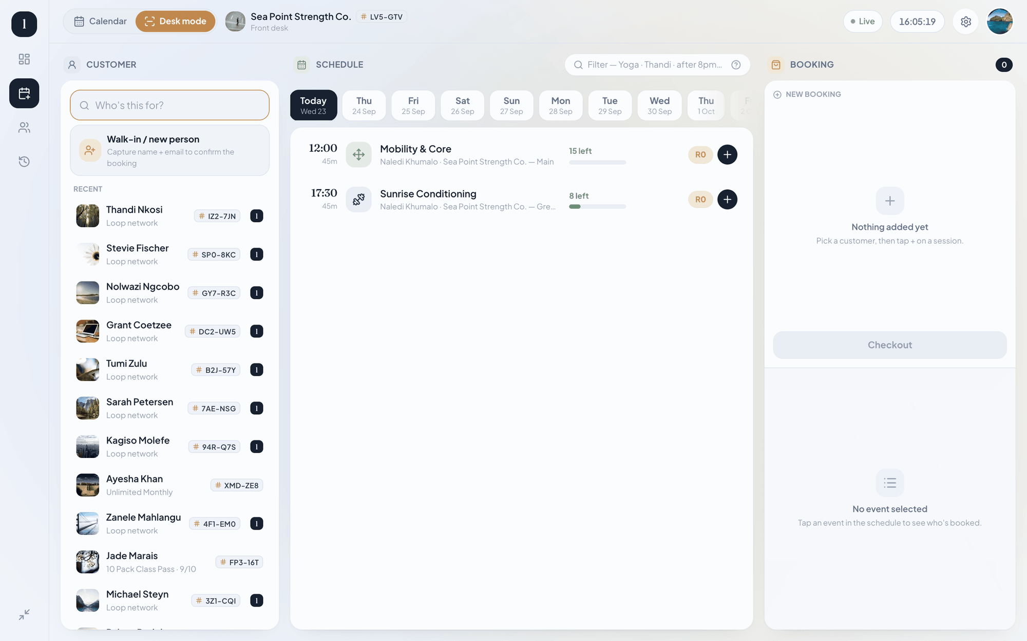 Loop Desk mode showing today's schedule and a customer search panel